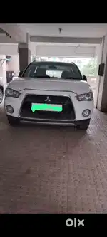 Mitsubishi Outlander 2012 Petrol 86000 Km Driven