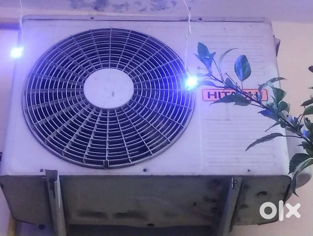 Perfect hitachi non inverter 1.5 ton ac no prblm check and then buy