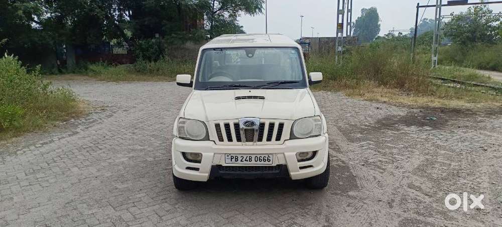 Mahindra Scorpio 2009-2014 VLX 2WD ABS AT BSIII, 2010, Diesel