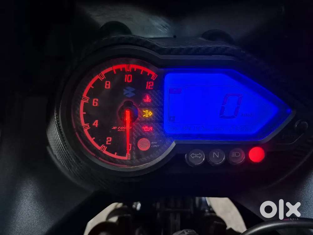 BAJAJ PULSAR 220 SF BS4, EXCELLENT CONDITION SINGLE OWNER