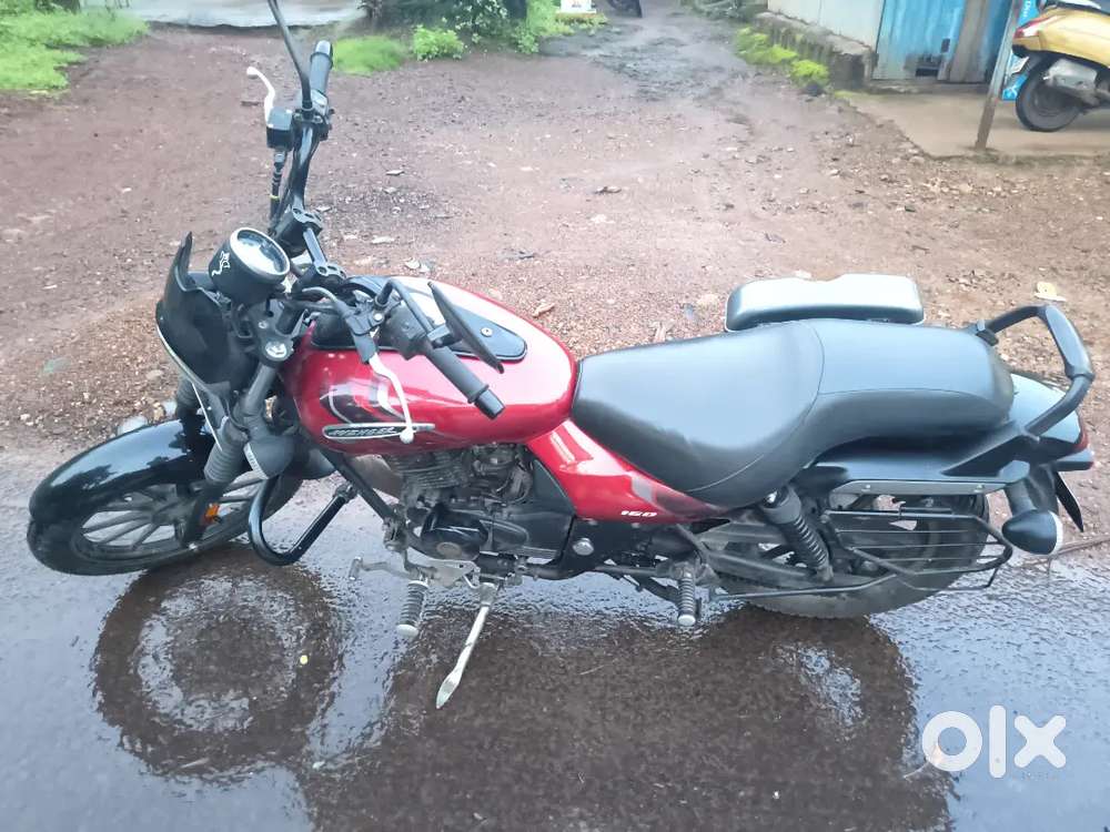 Bajaj Avenger 160 street- Spicy Red