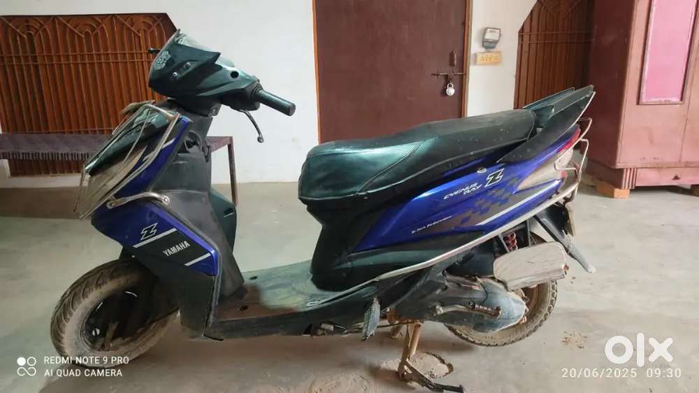 Old scooty selling