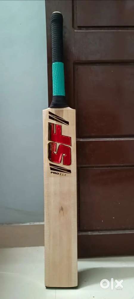 NEW  ENGLISH WILLOW BAT FOR LEATHER BALL