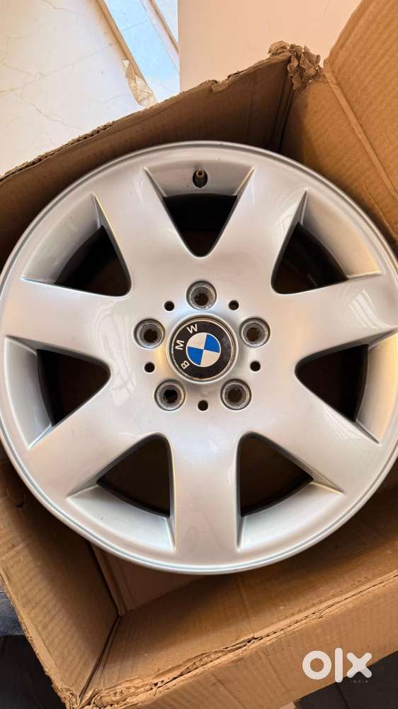 BMW E46 OEM 16” Alloy Wheels – Set of 4