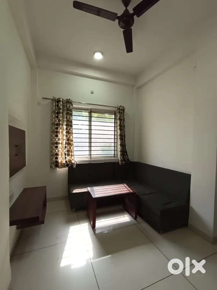 Fully Furnished 1Bhk Flat Near Prestige College Sch 78