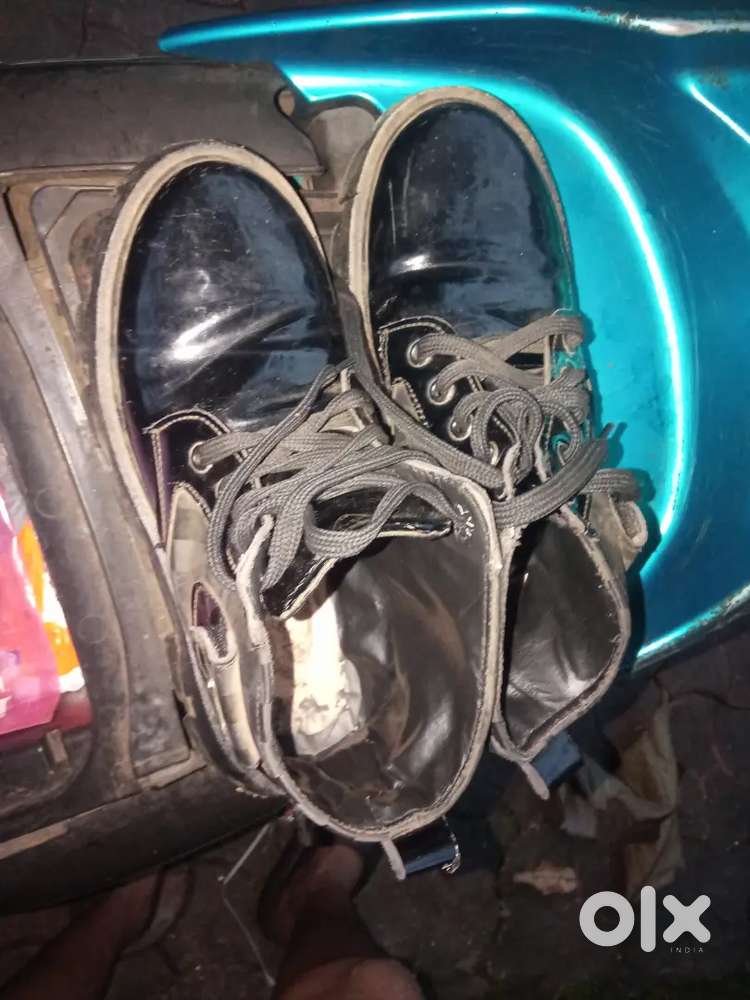 BOOT shoes