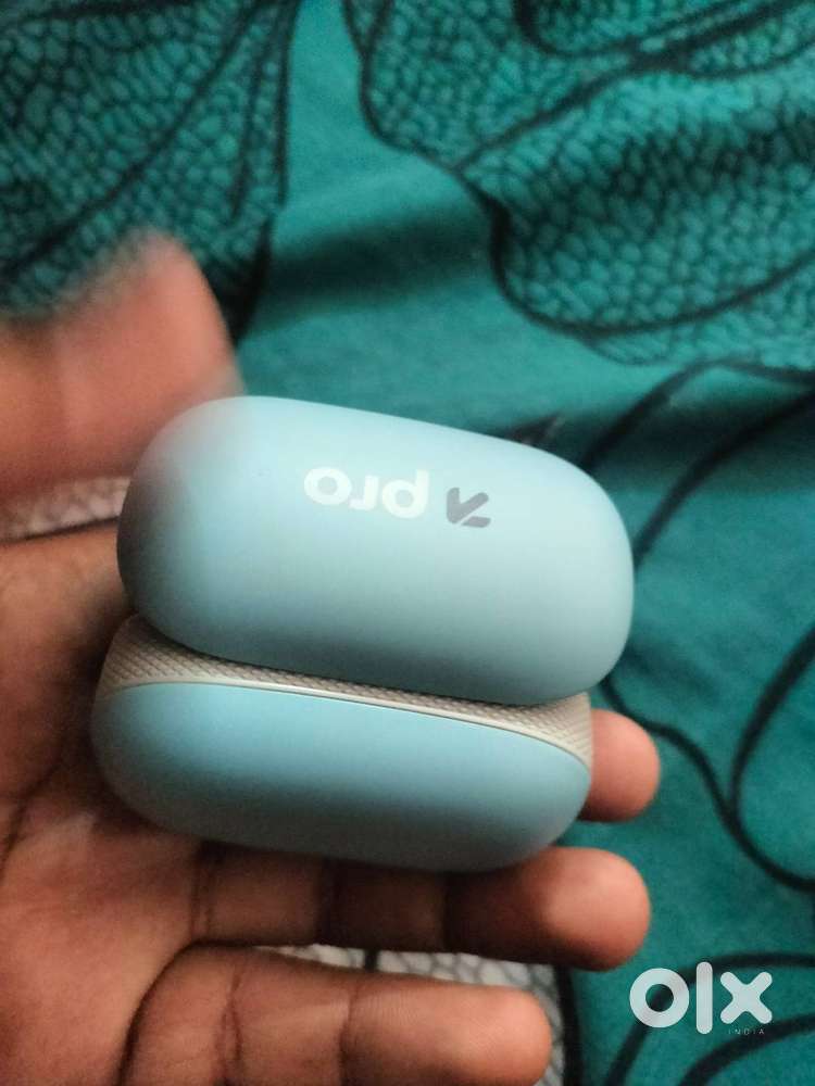 Og Headphone online 5 hours old