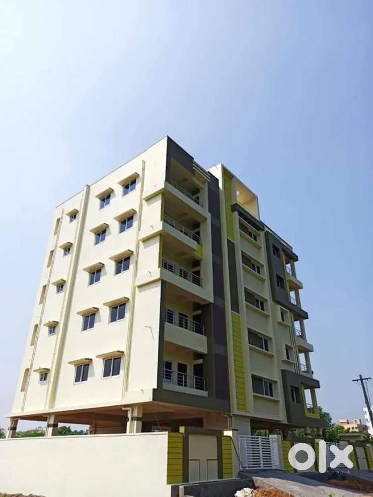 GET A FLAT IN PRIME LOCATION