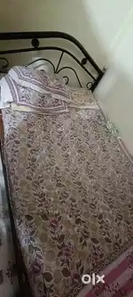 Metal bed 4*6