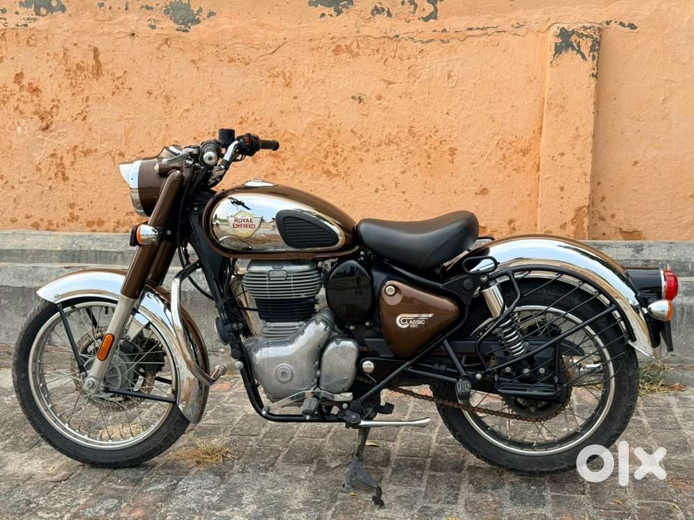 Chrome bronze classic 350 bullet for sale well maintained ,screachlees
