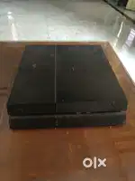 PS4 500gb  with 2 controllers
