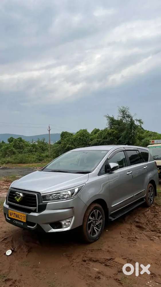 Toyota Innova Crysta 2024 Diesel 26150 Km Driven