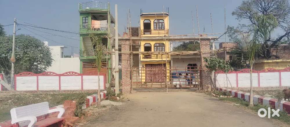 पहले कब्जा तुरन्त मकान बनाकर रहने लायक साइट बैंक लोन उपलब्ध रोड 30फीट