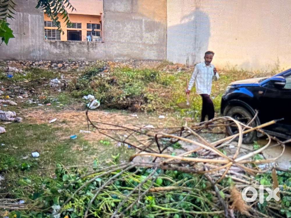 Plot for sale in murlipura area