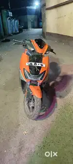 Hero xoom 110 cc in orange colour