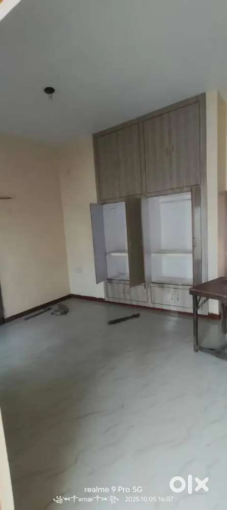 2/3 BHK flats Apartment independent house without owner All Lucknow