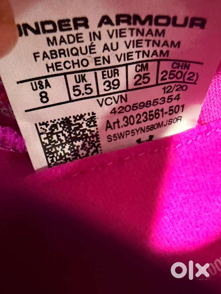 Under armour flow velocity shoes in pink