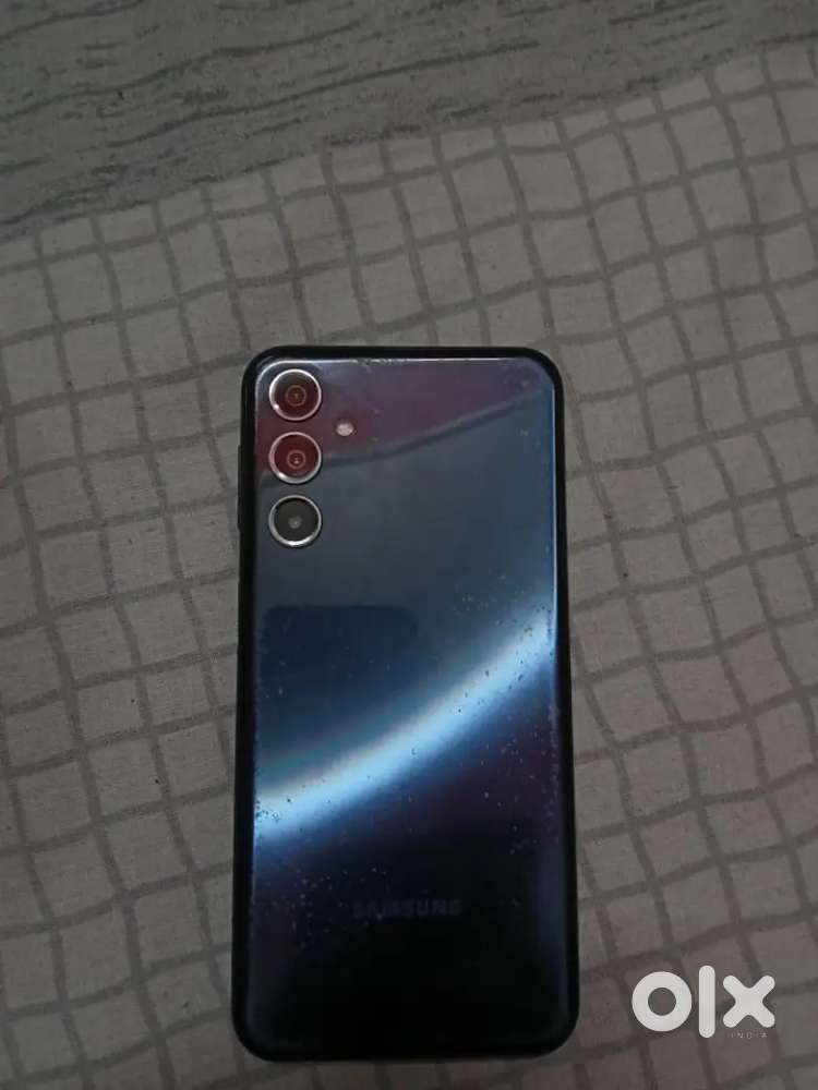Samsung m34 5g . Iphone se exchange kr lunga