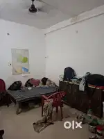 1RK Sharing Room near Burlington / Hussain Ganj, For Student & workers
