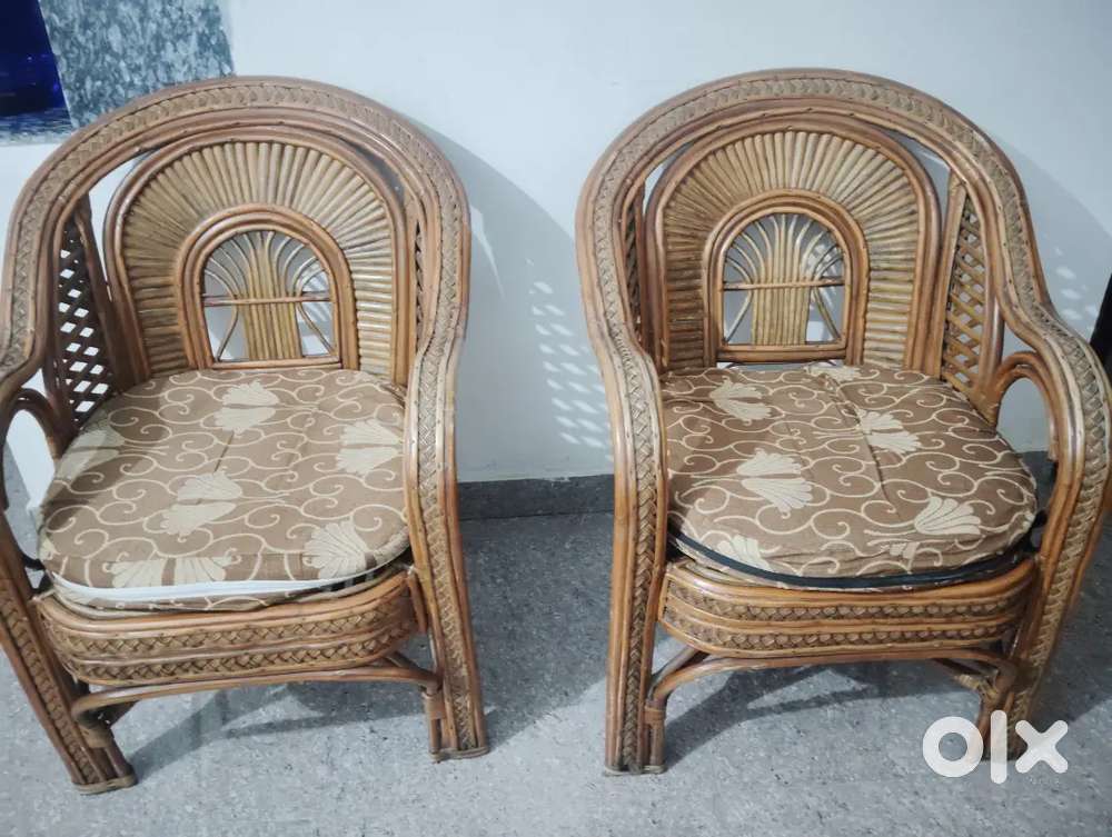 Bamboo cane sofa set and double bed without box