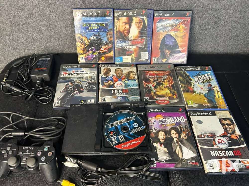 PLAY STATION 2 WITH GAME AND CONTROLLERR