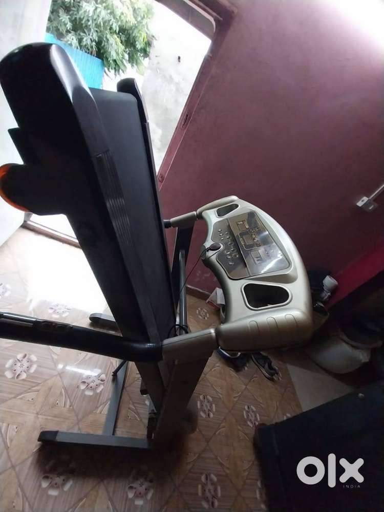 Premium Treadmill for Sale – Less Used & Excellent Performance