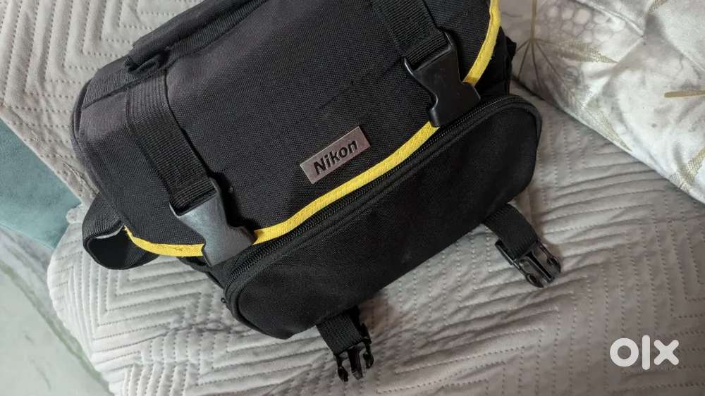 For Sale: Nikon D3500 DSLR Camera – Excellent Condition