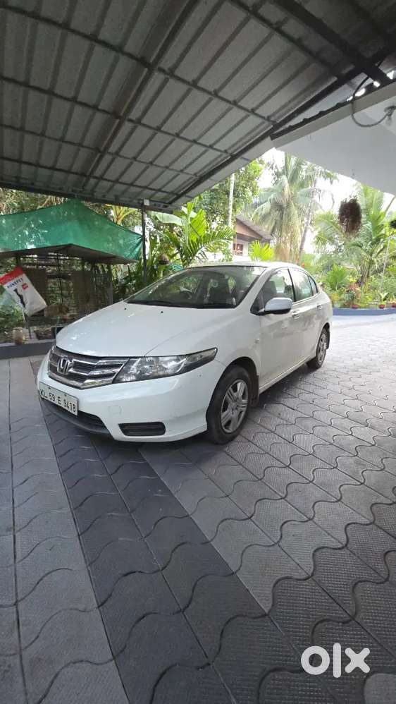 Honda city ivtec . less driven