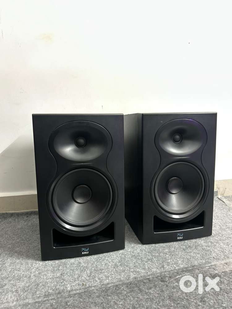 Kali lp8 studio monitors for sale
