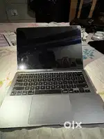 MacBook M1 2024