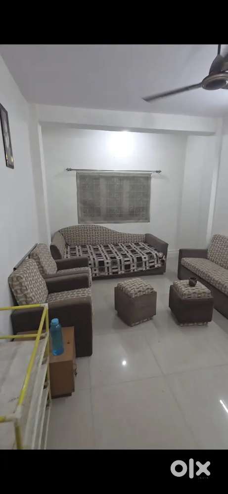 1bhk flat  available for rent @15000@saket negotiable