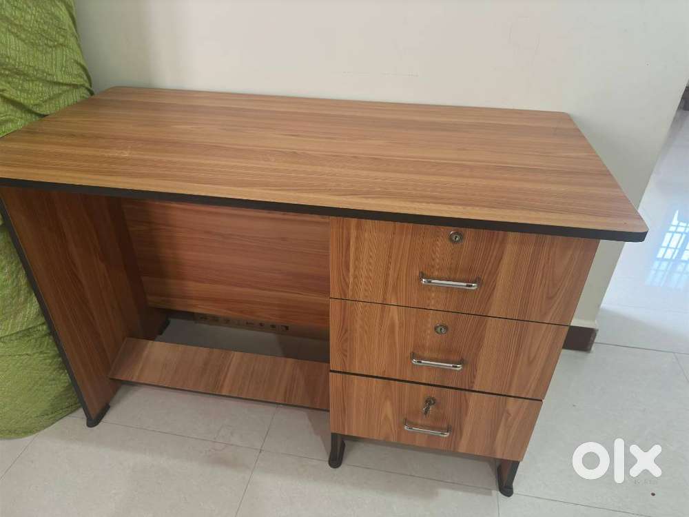 Office Table / Study Table