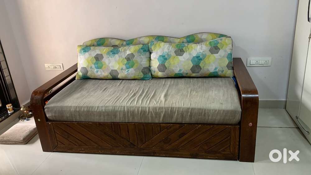 Soda cum bed
