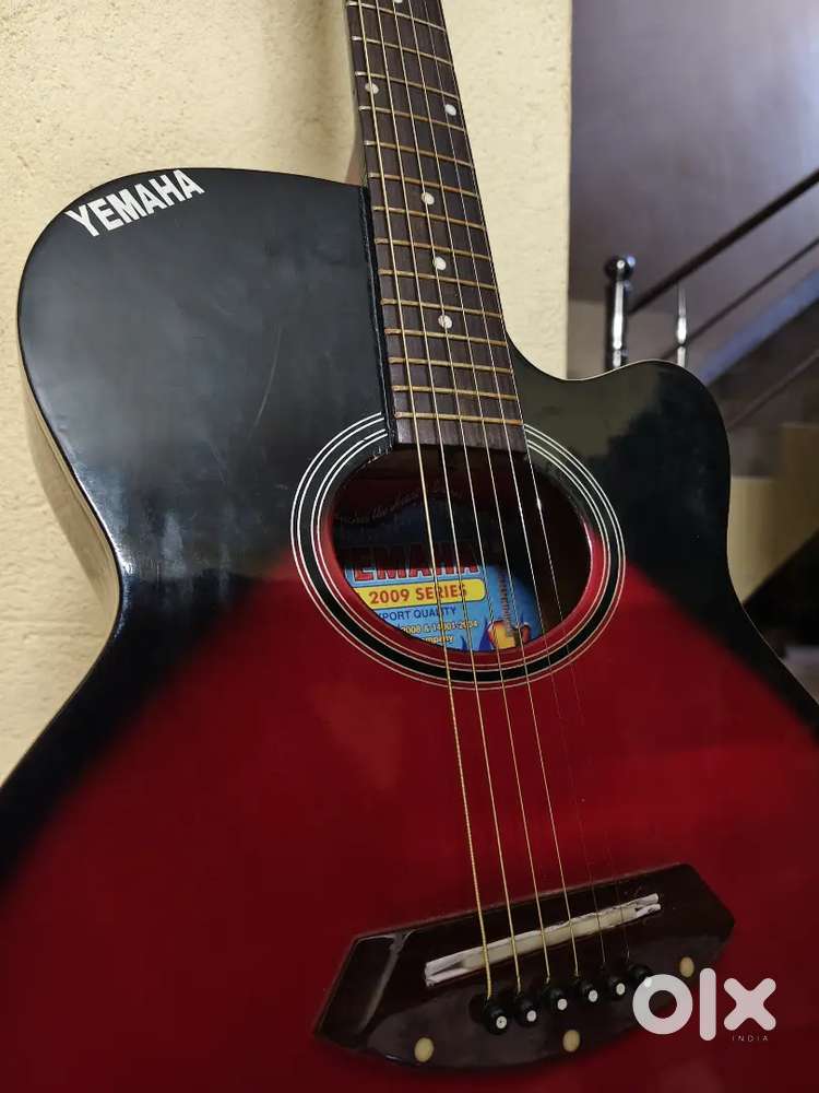Yemaha guitar