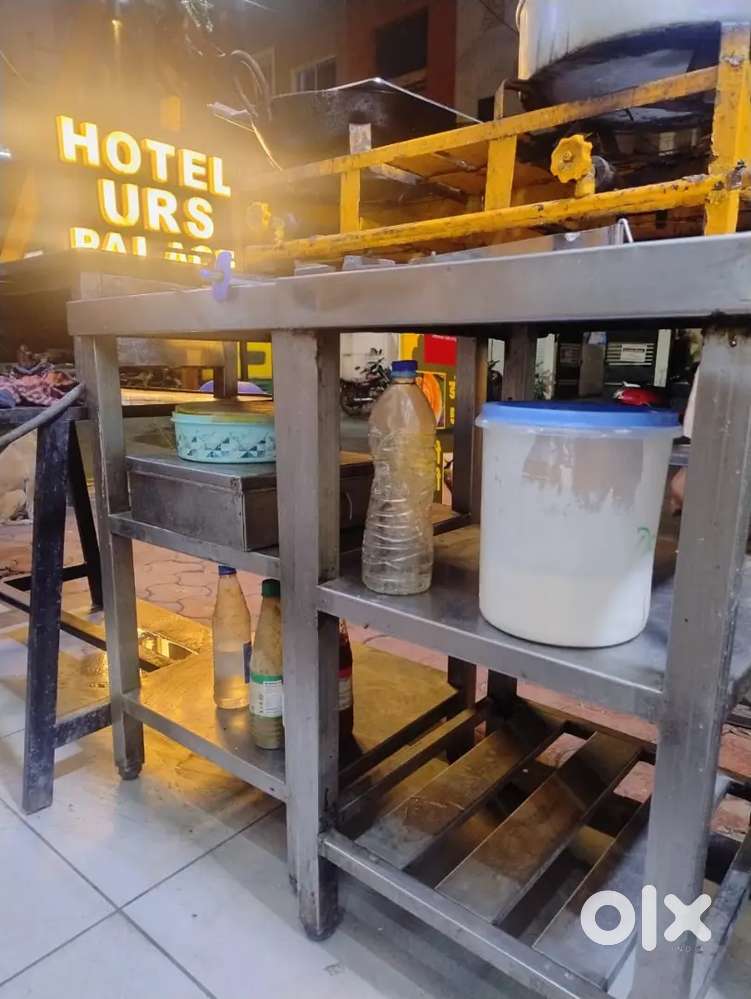 Round waffle machine, oven