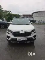 Skoda Kushaq 1.0 TSI Ambition AT, 2022, Petrol