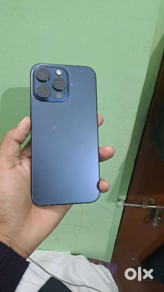 IPHONE 15 PRO MAX 256GB blue color 91 battery