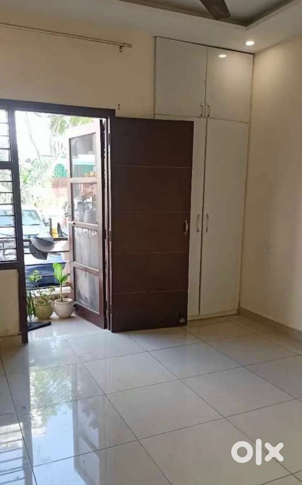 3bhk independent flat for family