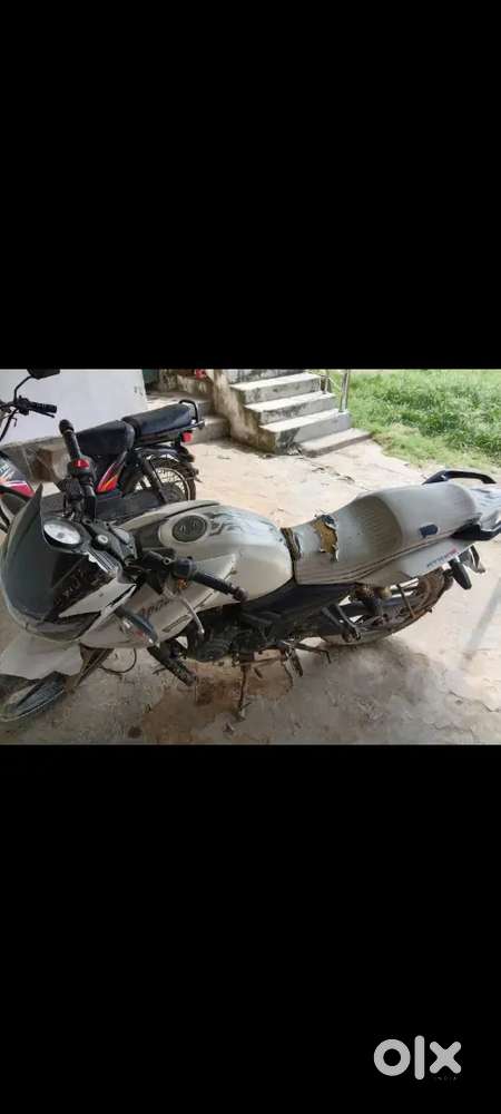 Bike Peper okk Running condition,ok bike,koe problem nhi,mint conditio