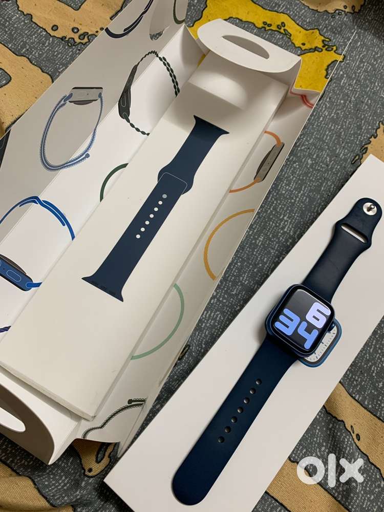 Apple series 7 gps+cellular watch with box