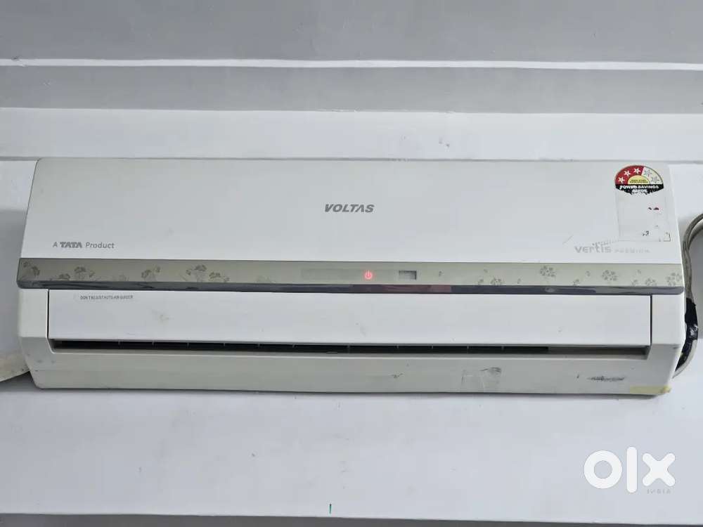 Voltas ac 1 ton split ac in good condition.