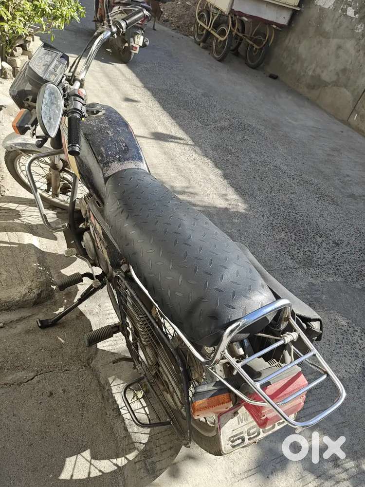 CD 100 in well maintained condition available with RC