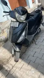 Hero/maestro activa in black colour