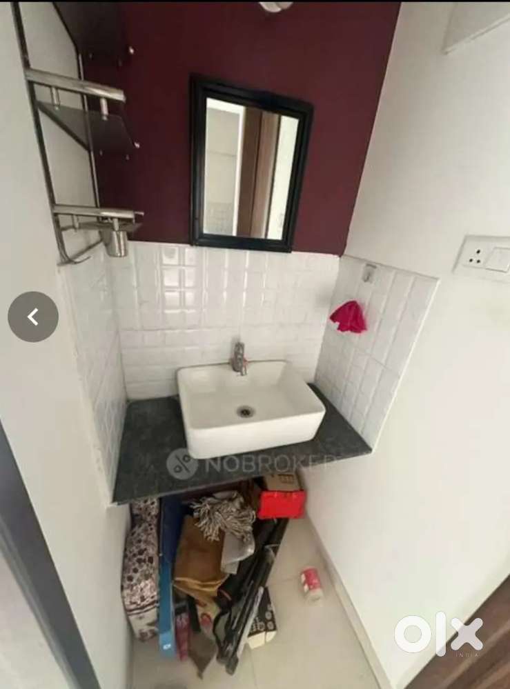 2bhk available with covered parking