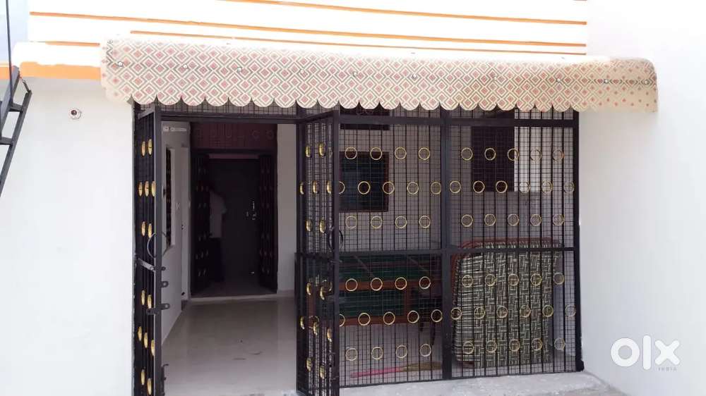 2 room set for small service class family