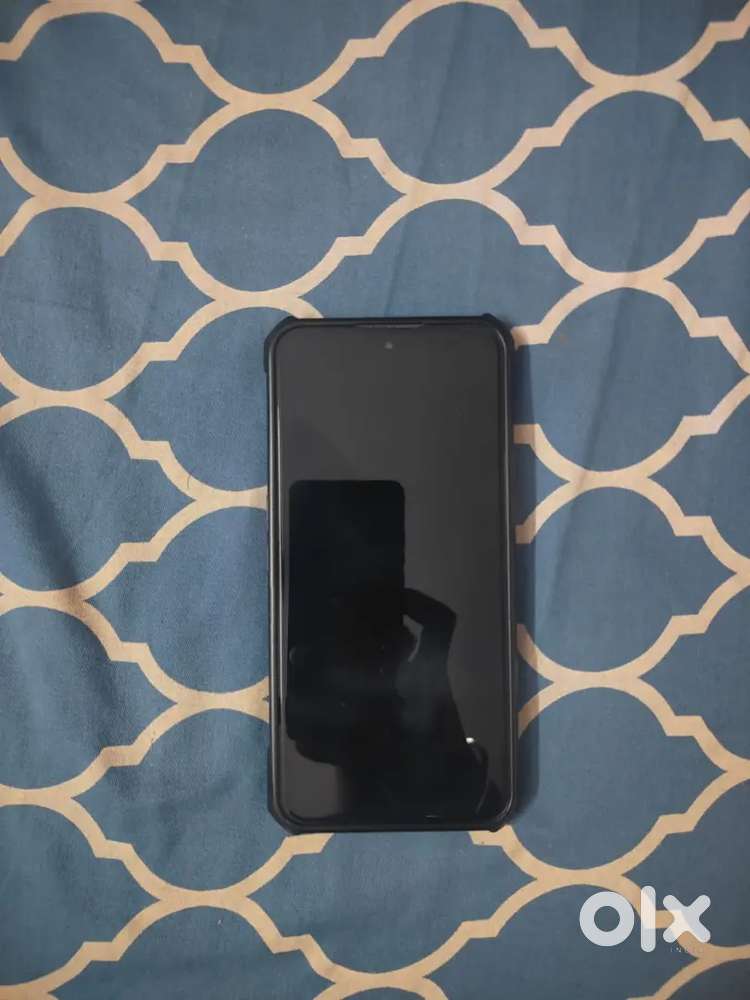 Nothing Phone (2) – Excellent Condition, With Box & Bill
