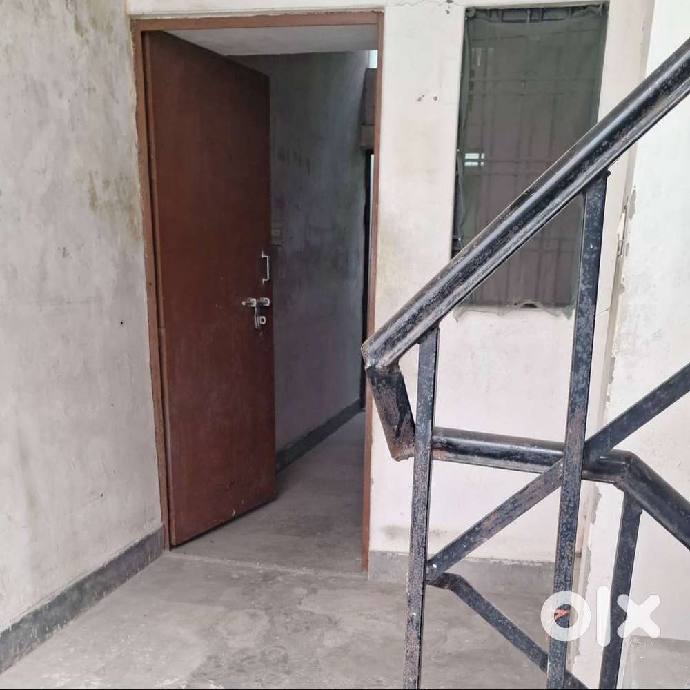 Rooms on rent or seperate floor for family