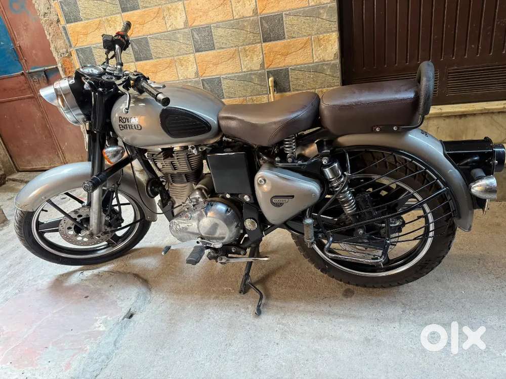 1st Owner Royal Enfield 350  Gun Matel 23300km exlent bike