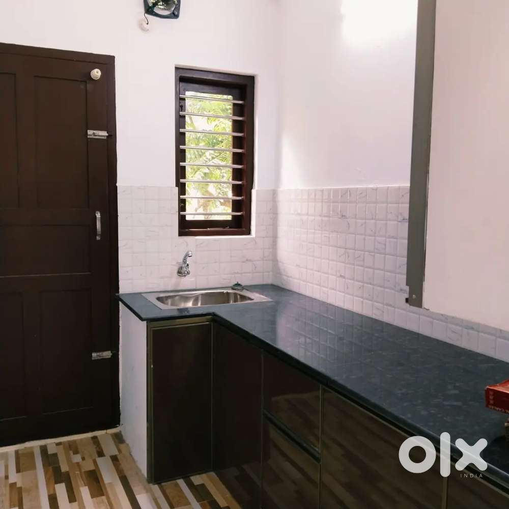 APARTMENT RENT @PALLIKKARA MORAKKALA