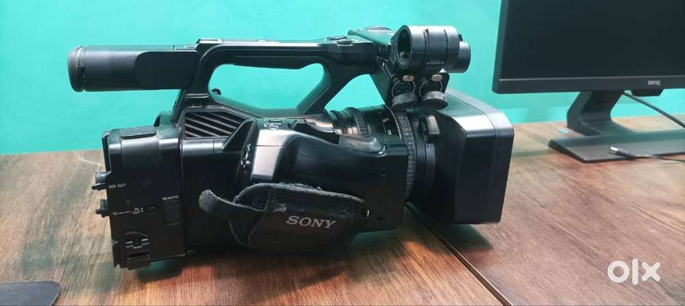 ** SONY PMW-Z190 4K CAMCORDER – FOR SALE